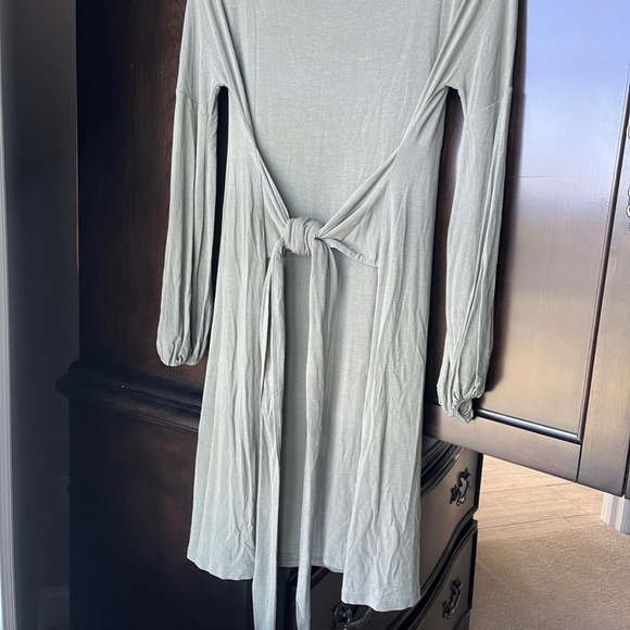 NWT BCBGMaxAzria tie dress long sleeve - Picture 6 of 8